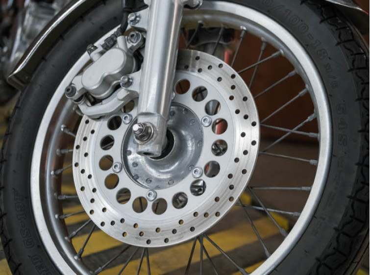 Мотоцикл Yamaha SR400 с пробегом 30970 км