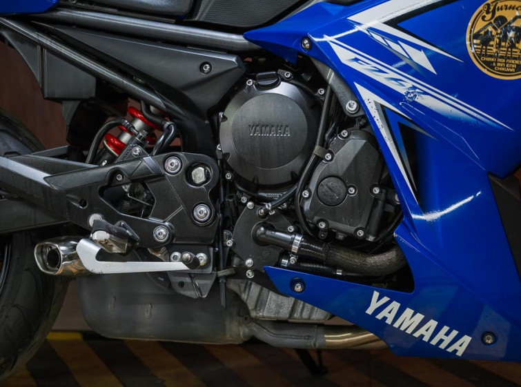 Мотоцикл Yamaha FZ6R с пробегом 8127 км