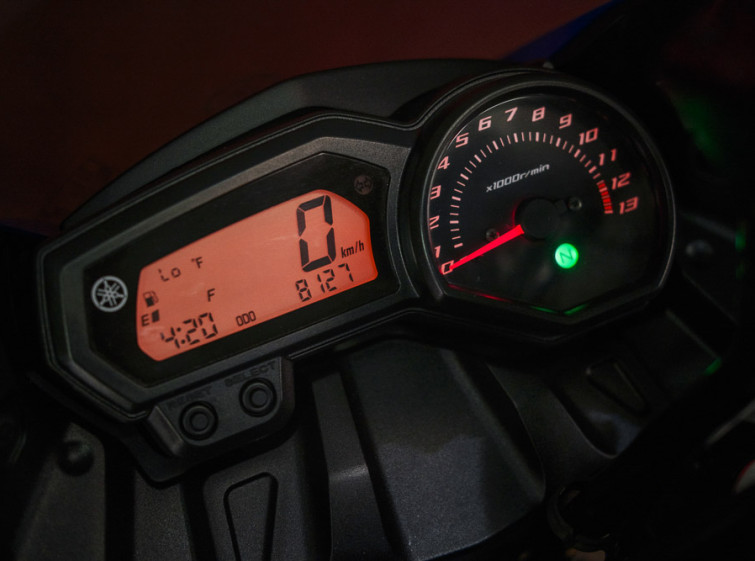 Мотоцикл Yamaha FZ6R с пробегом 8127 км