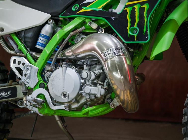 Мотоцикл Kawasaki KDX220SR з пробігом 3596 км