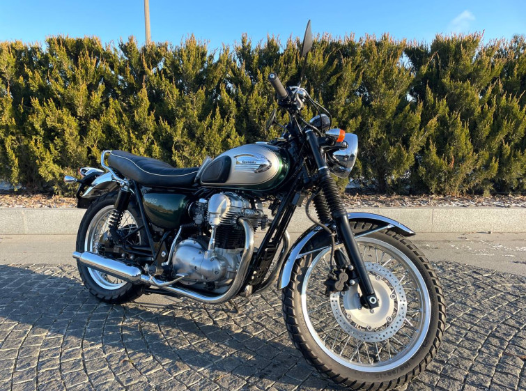 Мотоцикл Kawasaki W650 с пробегом 28000 км