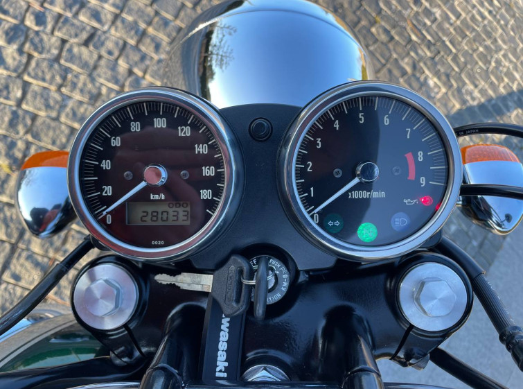 Мотоцикл Kawasaki W650 с пробегом 28000 км