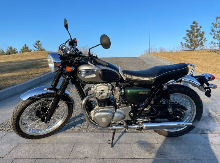 Мотоцикл Kawasaki W650 с пробегом 28000 км