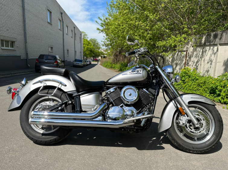 Мотоцикл Yamaha Drag Star 1100 с пробегом 8976 миль