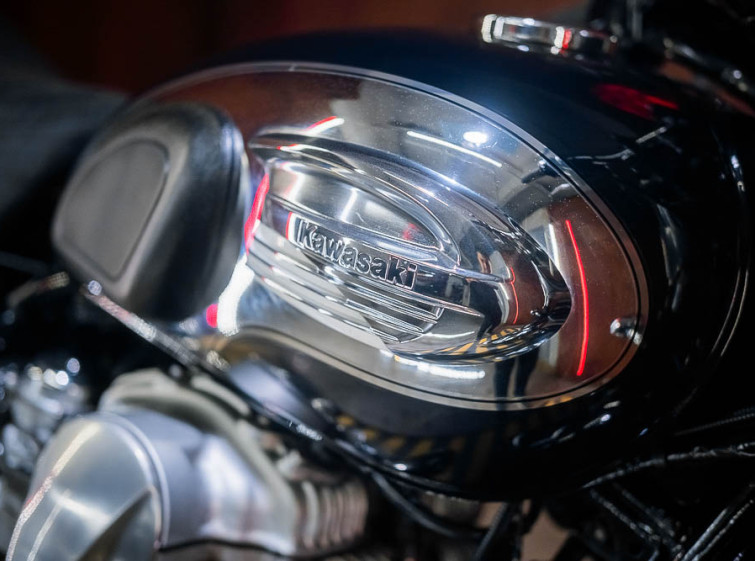 Мотоцикл Kawasaki W650 Состояние нового с пробегом 23375 км