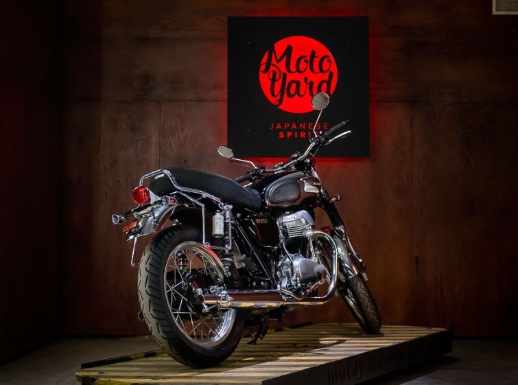 Мотоцикл Kawasaki W650 Состояние нового с пробегом 23375 км