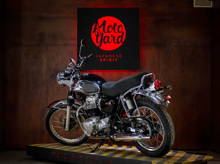 Мотоцикл Kawasaki W650 Состояние нового с пробегом 23375 км