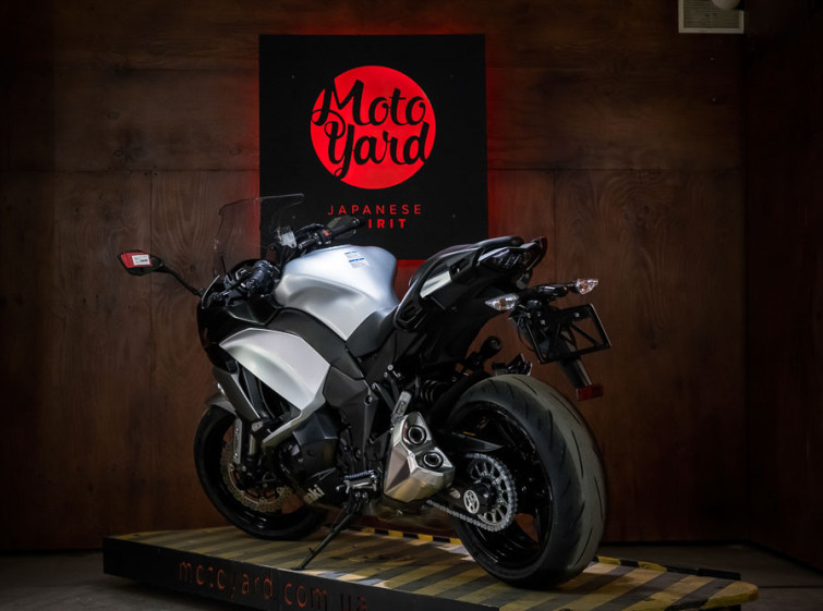 Мотоцикл Kawasaki Ninja Z1000SX ABS Traction Состояние нового с пробегом 22437 км