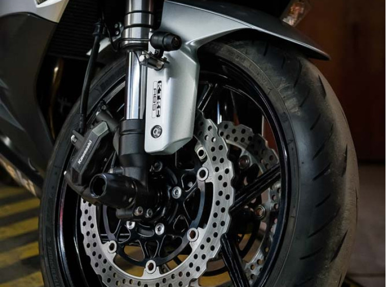 Мотоцикл Kawasaki Ninja Z1000SX ABS Traction Состояние нового с пробегом 22437 км