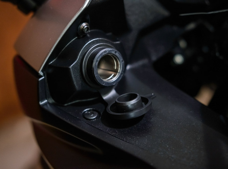 Мотоцикл Kawasaki Ninja Z1000SX ABS Traction Состояние нового с пробегом 22437 км