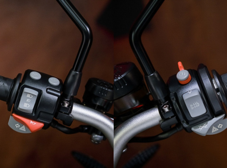 Мотоцикл BMW R1200R з пробігом 16407 км