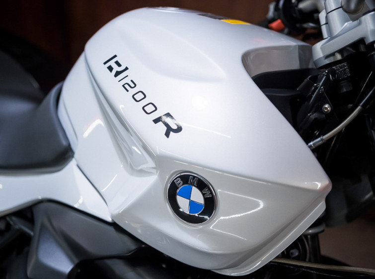 Мотоцикл BMW R1200R з пробігом 16407 км
