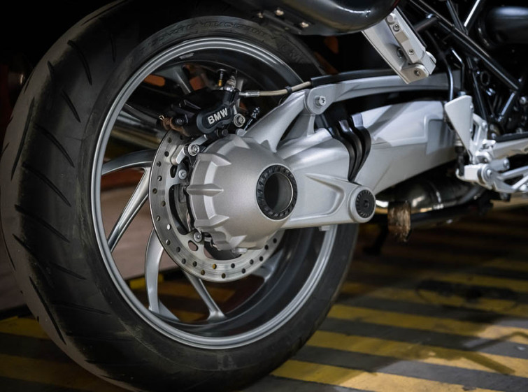 Мотоцикл BMW R1200R з пробігом 16407 км