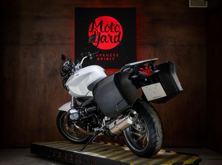 Мотоцикл BMW R1200R з пробігом 16407 км