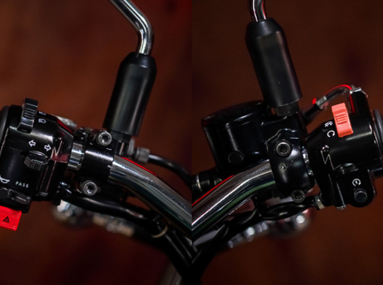 Мотоцикл Kawasaki W800 Состояние нового Инжектор с пробегом 11967 км