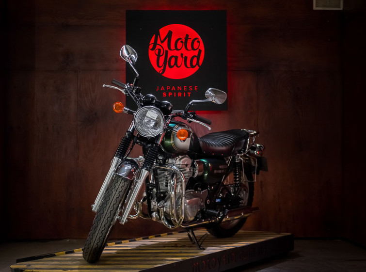 Мотоцикл Kawasaki W800 Состояние нового Инжектор с пробегом 11967 км