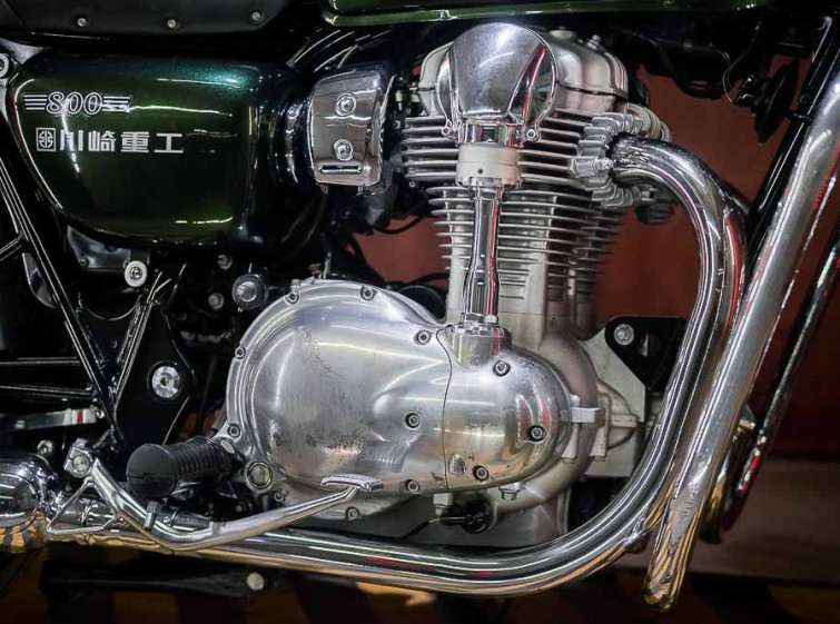 Мотоцикл Kawasaki W800 Состояние нового Инжектор с пробегом 11967 км