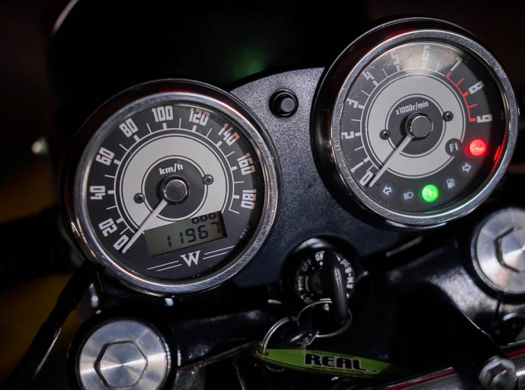 Мотоцикл Kawasaki W800 Состояние нового Инжектор с пробегом 11967 км