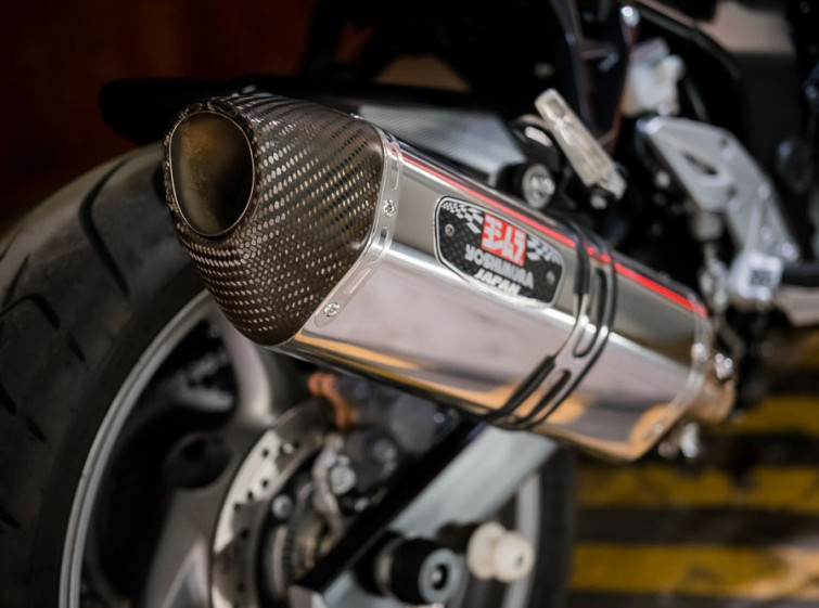 Мотоцикл Suzuki GSR 750 с пробегом 17758 км