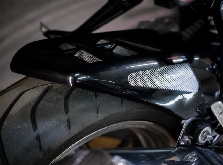 Мотоцикл Suzuki GSR 750 с пробегом 17758 км