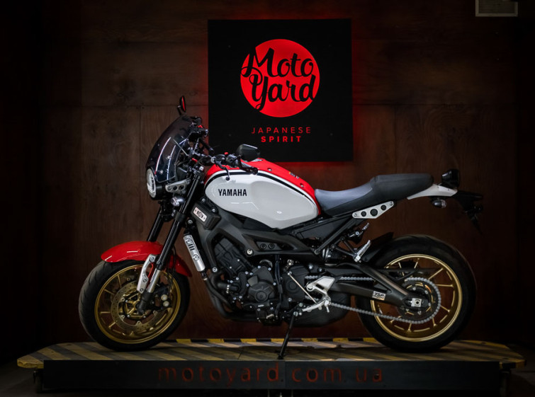 Мотоцикл Yamaha XSR900 ABS Traction Состояние нового Юбилейная версия с пробегом 3340 км