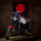 Мотоцикл Yamaha XSR900 ABS Traction Состояние нового Юбилейная версия с пробегом 3340 км