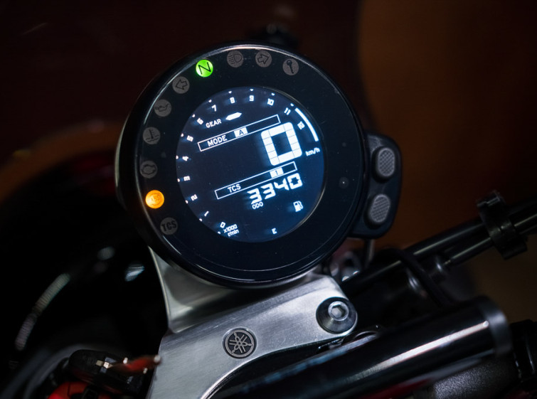 Мотоцикл Yamaha XSR900 ABS Traction Состояние нового Юбилейная версия с пробегом 3340 км