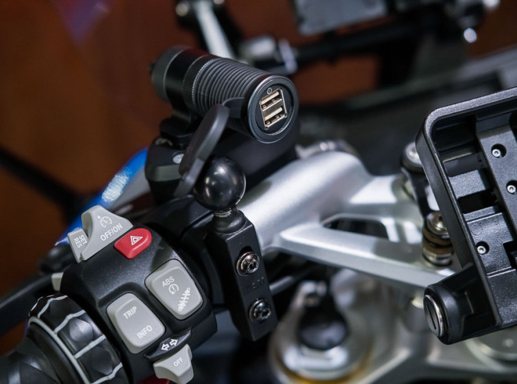 Мотоцикл BMW R1200RS Максимальная комплектация с пробегом 29628 км