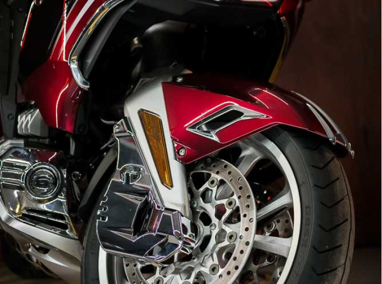 Мотоцикл Honda Gold Wing 1800 Автомат ABS AirBag Состояние нового с пробегом 7635 км