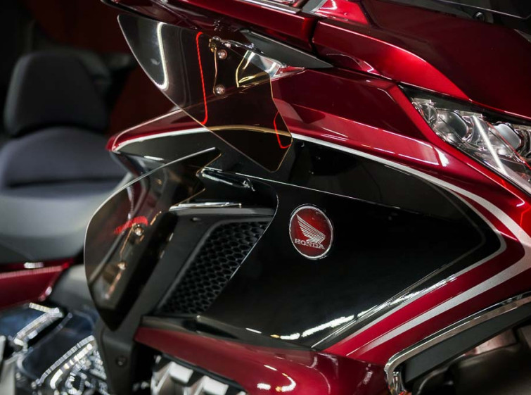 Мотоцикл Honda Gold Wing 1800 Автомат ABS AirBag Состояние нового с пробегом 7635 км