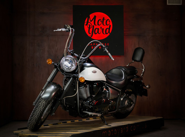 Мотоцикл Kawasaki Vulcan 900 Classic Состояние нового с пробегом 10415 км