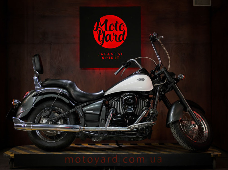 Мотоцикл Kawasaki Vulcan 900 Classic Состояние нового с пробегом 10415 км