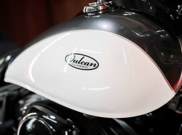 Мотоцикл Kawasaki Vulcan 900 Classic Состояние нового с пробегом 10415 км