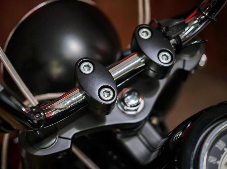 Мотоцикл Kawasaki Vulcan 900 Classic Состояние нового с пробегом 10415 км