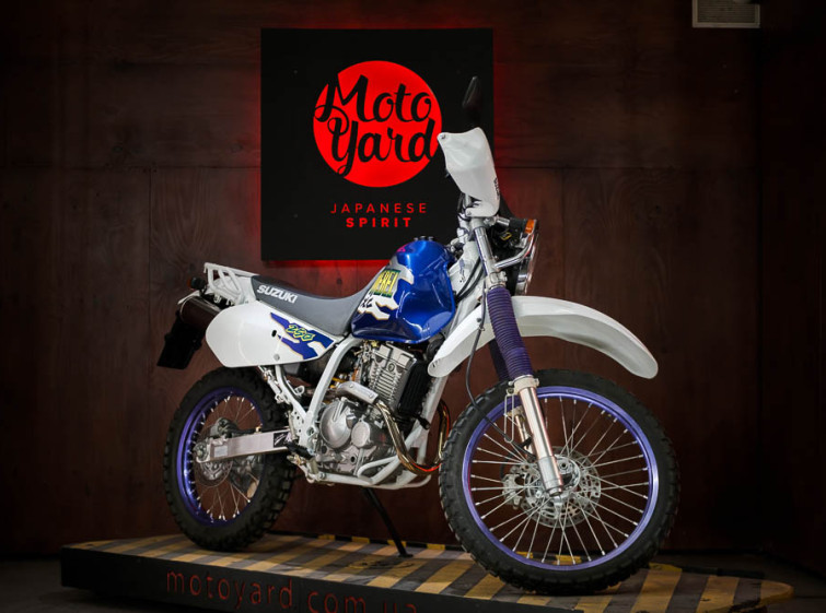 Мотоцикл Suzuki DJEBEL 250XC Состояние нового с пробегом 3498 км