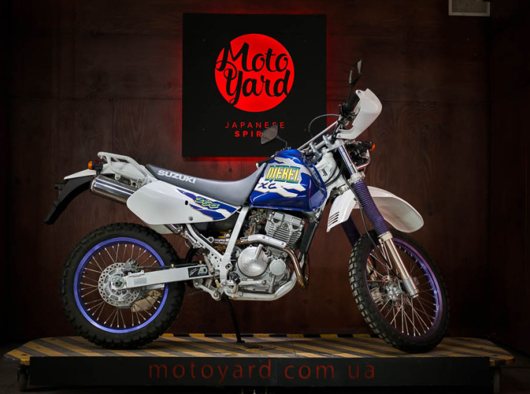 Мотоцикл Suzuki DJEBEL 250XC Состояние нового с пробегом 3498 км