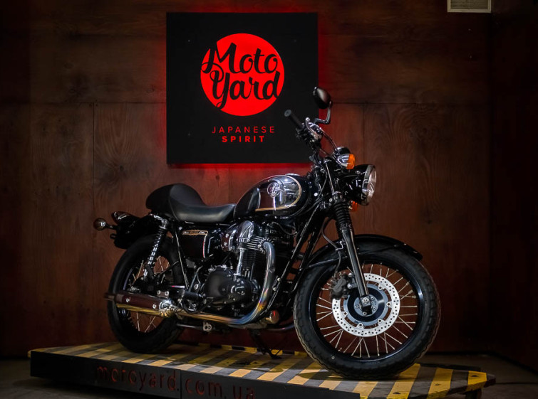 Мотоцикл Kawasaki W800 Chrome Edition Состояние нового Инжектор с пробегом 24192 км