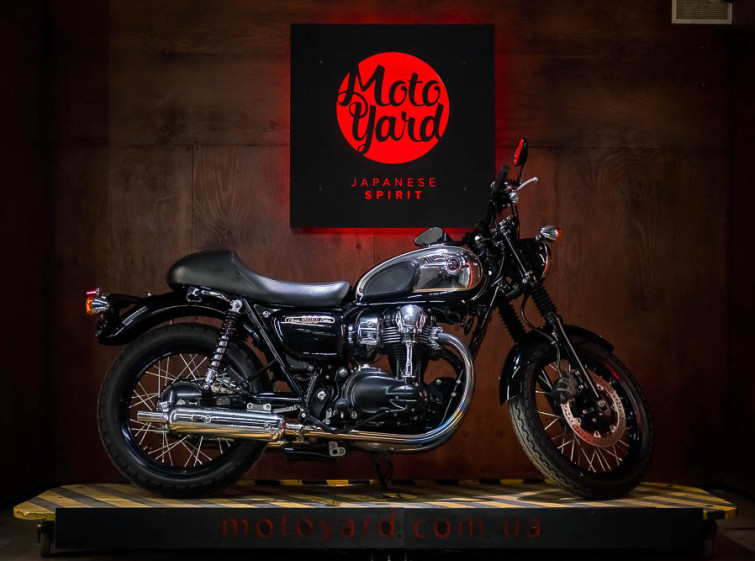 Мотоцикл Kawasaki W800 Chrome Edition Состояние нового Инжектор с пробегом 24192 км