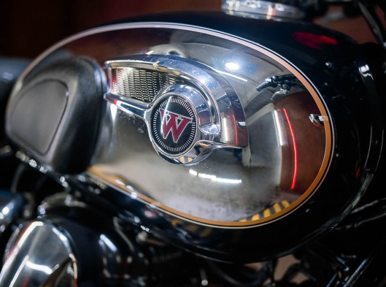 Мотоцикл Kawasaki W800 Chrome Edition Состояние нового Инжектор с пробегом 24192 км