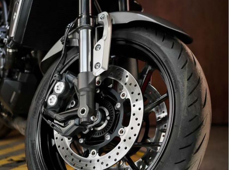 Мотоцикл Yamaha XSR900 ABS Traction Состояние нового с пробегом 12092 км