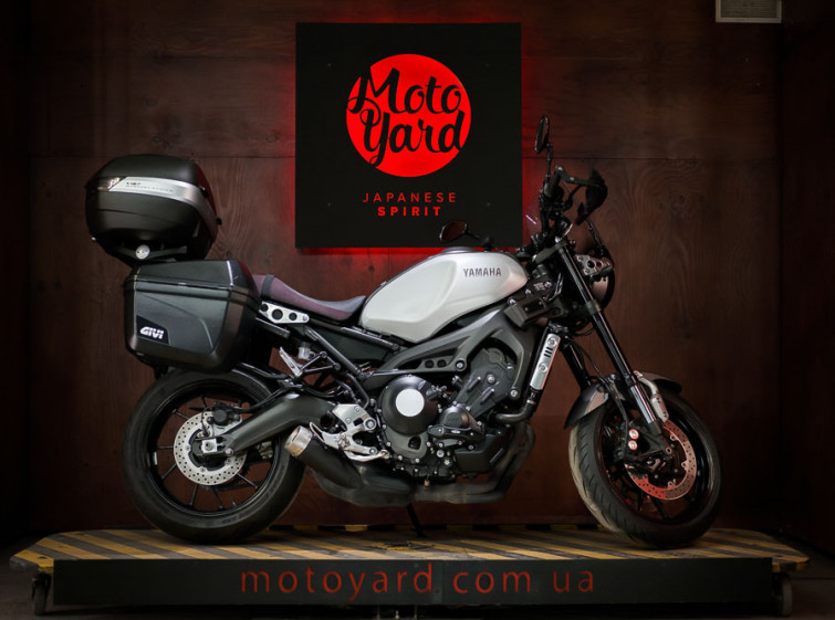 Мотоцикл Yamaha XSR900 ABS Traction Состояние нового с пробегом 12092 км