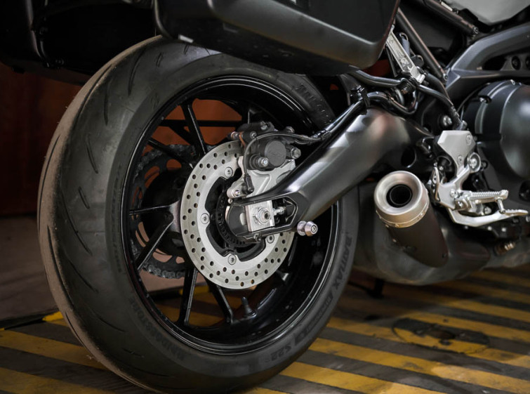 Мотоцикл Yamaha XSR900 ABS Traction Состояние нового с пробегом 12092 км