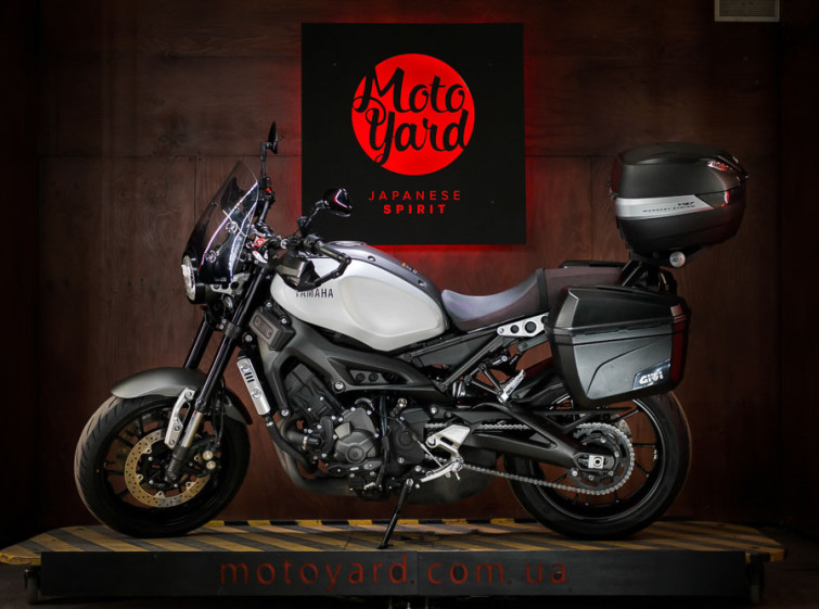 Мотоцикл Yamaha XSR900 ABS Traction Состояние нового с пробегом 12092 км