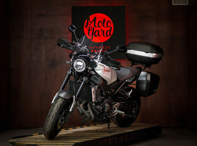 Мотоцикл Yamaha XSR900 ABS Traction Состояние нового с пробегом 12092 км