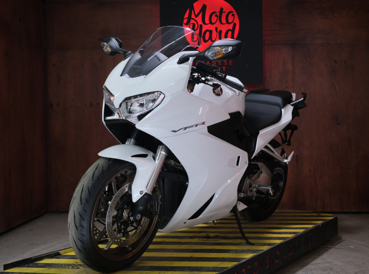 Мотоцикл Honda VFR800 с пробегом 22081 км