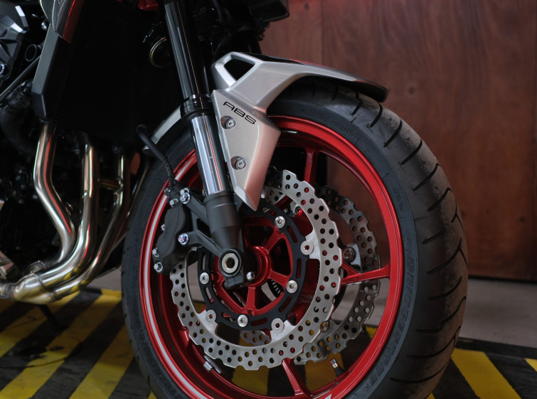Мотоцикл Kawasaki Z900 с пробегом 7500 км