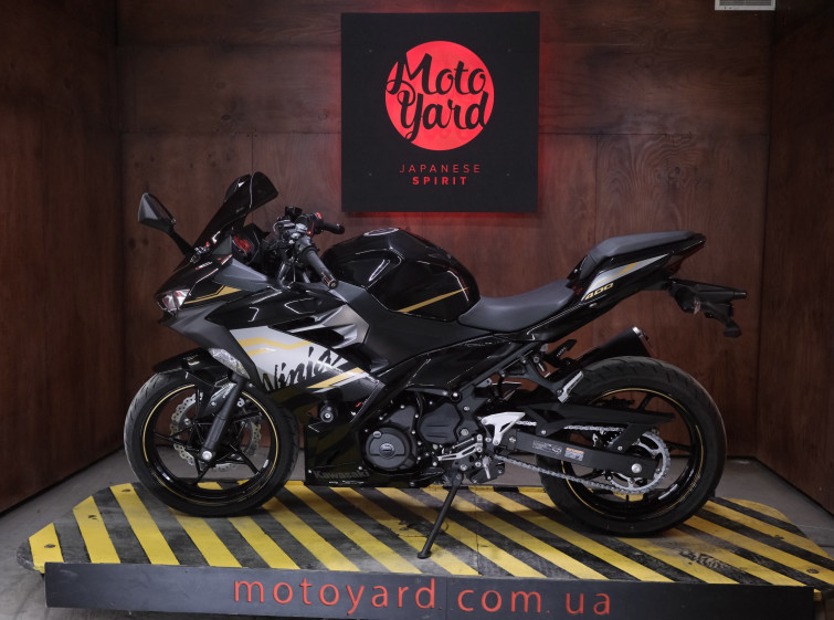 Мотоцикл Kawasaki Ninja 400 с пробегом 6818 км