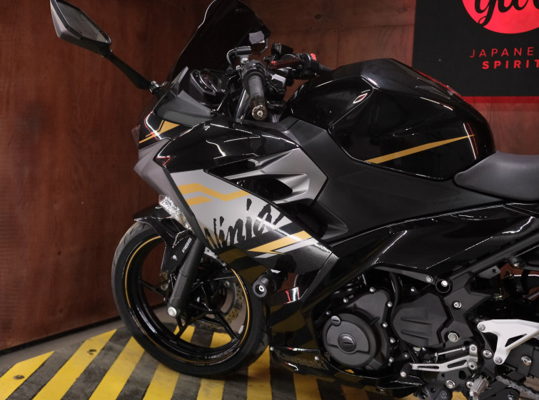 Мотоцикл Kawasaki Ninja 400 с пробегом 6818 км