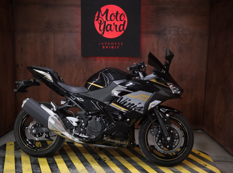 Мотоцикл Kawasaki Ninja 400 с пробегом 6818 км