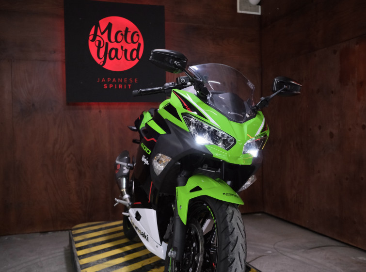 Мотоцикл Kawasaki Ninja 400 з пробігом 8587 км